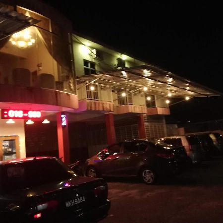 Daisyinn Budget Hotel Kuala Terengganu Kampong Gong Badak Εξωτερικό φωτογραφία