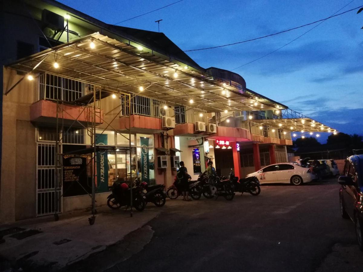 Daisyinn Budget Hotel Kuala Terengganu Kampong Gong Badak Εξωτερικό φωτογραφία